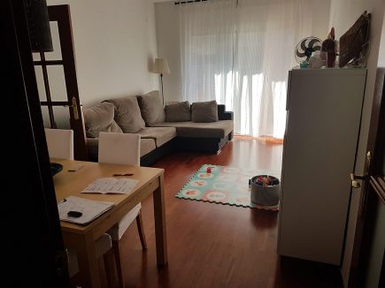 Foto de la imnstalación de un parquet hecha por Comparquets